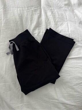 Figs Livingston Black Scrub Pants